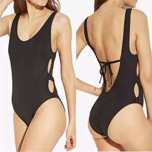 NWOT Shade & Shore Ribbed Side Button Cutout Backless One Piece Swimsuit - Small